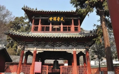 中國“最奢侈”的寺廟，全寺用楠木建成，共雕刻有9999條龍